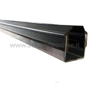 Guide type "U" with double gasket 30 mm.